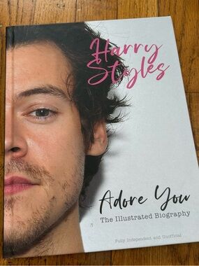 Harry Styles 'Adore You' Illustrated Biography - Pink & White Hard Cover